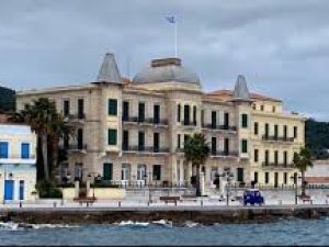 Σπέτσες  (Περιλαμβάνει τα εισιτήρια του καραβιού)